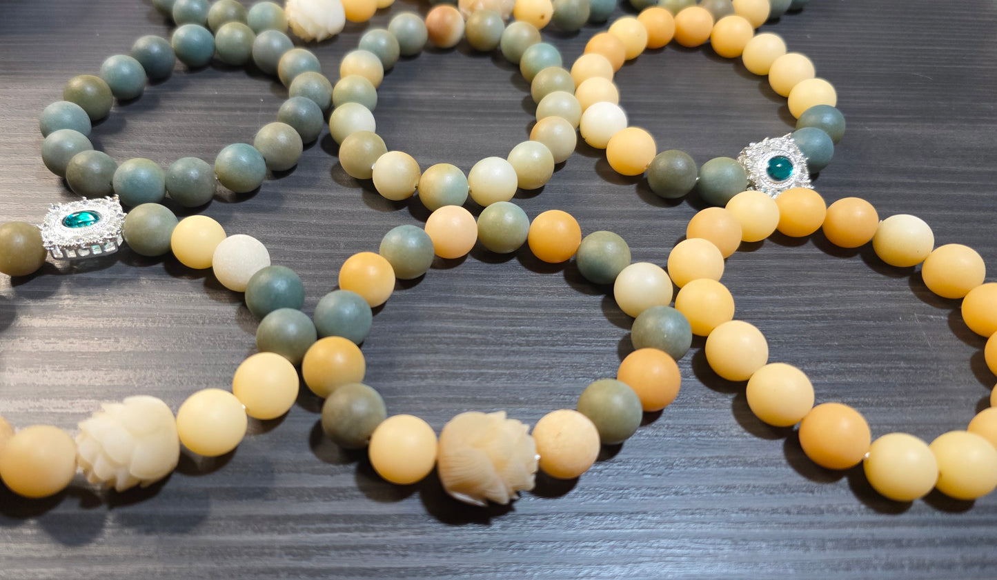 Bodhi bracelets Green Packed randomly