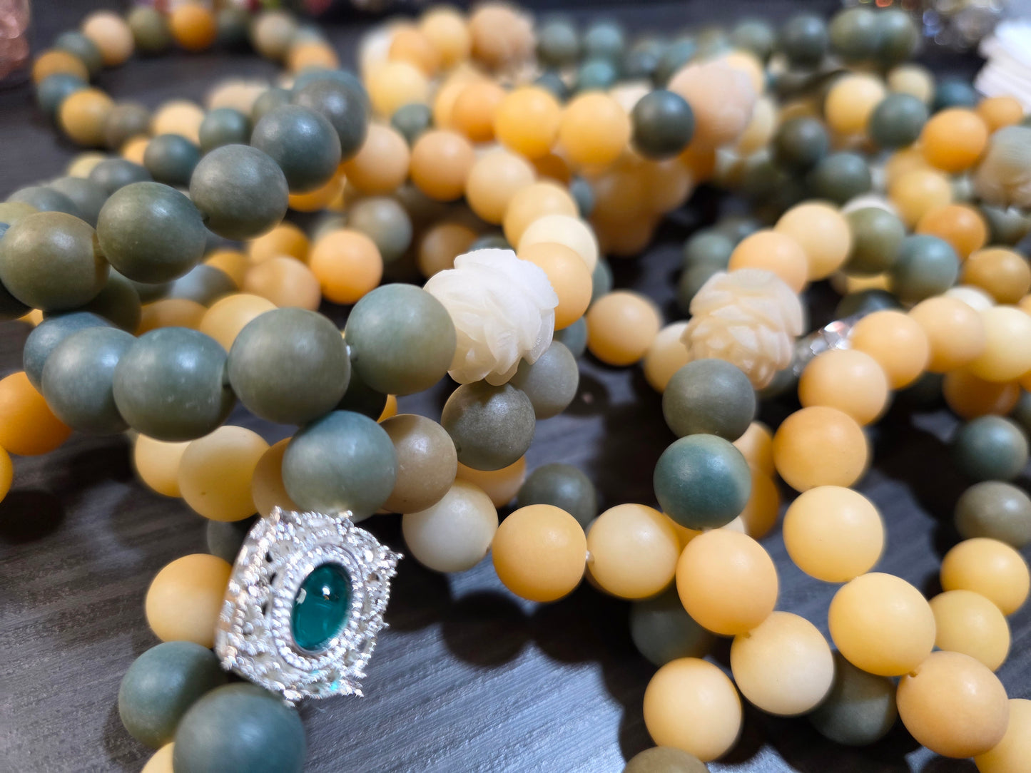 Bodhi bracelets Green Packed randomly